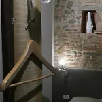 Lo